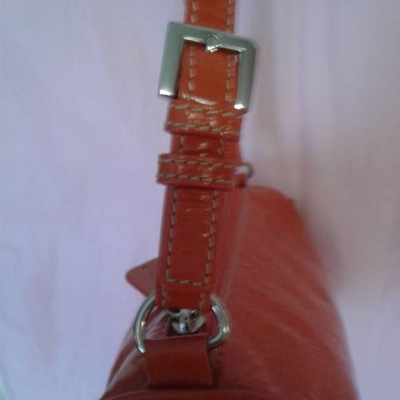 ‼️ FINAL PRICE ‼️🔶️ Nordstrom Barrel Shoulder Bag 🔶️ - Picture 5 of 9